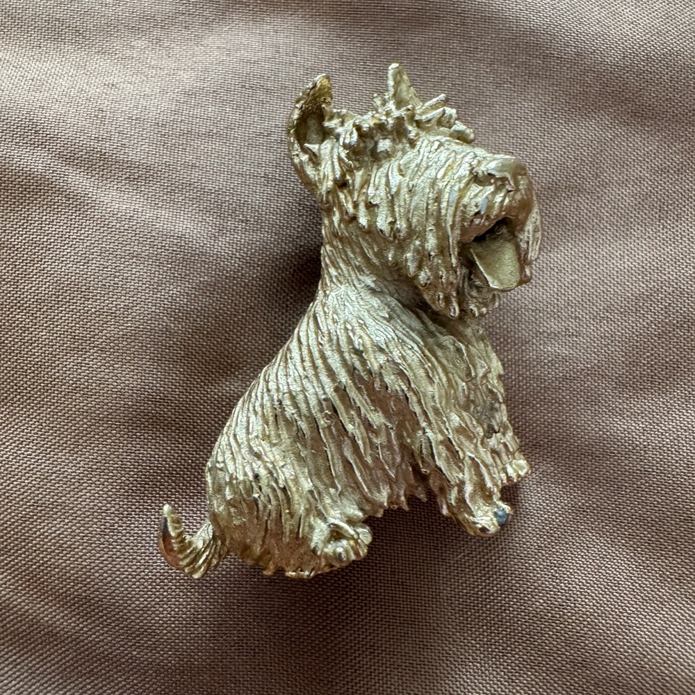 Gold Scottie Dog Brooch - Women's Jewelry - Picture 7 of 7